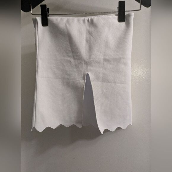 Recreational Habits Mila Strapless Top with Scalloped Hem in White - Picture 5 of 5